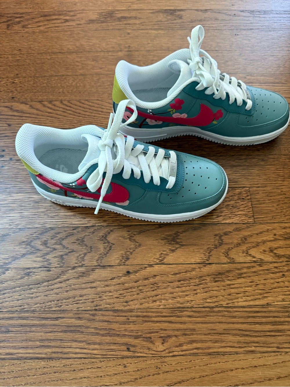 Nike Air Force 1 Custom Hand Painted - Picture 2 of 6